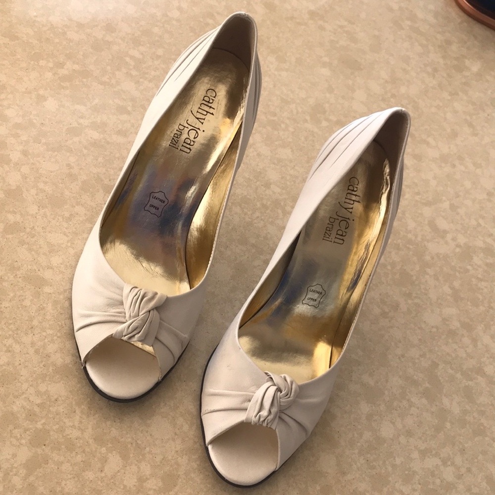 Cathy Jean Shoes - Picture 2 of 5